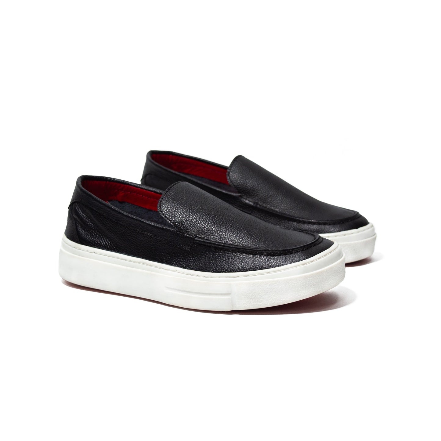 TENIS BERLÍN CUERO NEGRO -ENVÍO GRATIS
