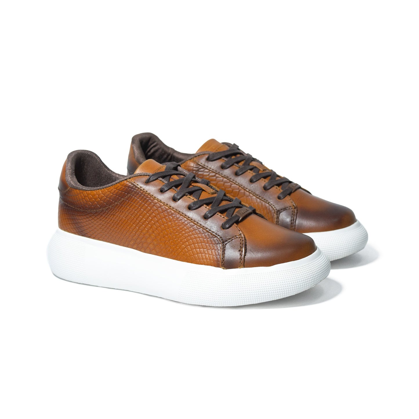 TENIS CABERNET CUERO GRABADO NEGRO - ENVÍO GRATIS
