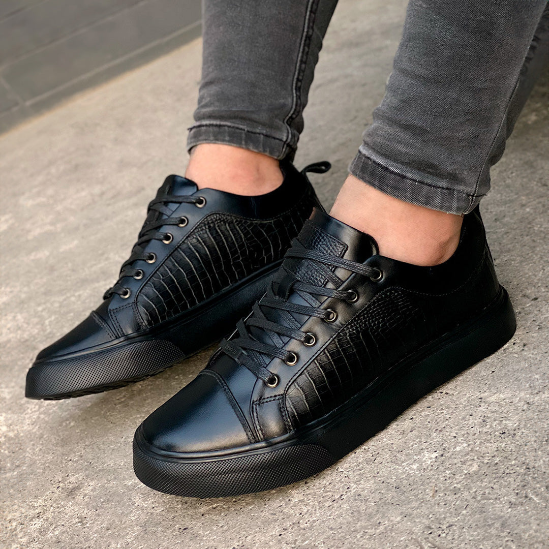 TENIS DAKARY CUERO NEGRO GRABADO - ENVÍO GRATIS