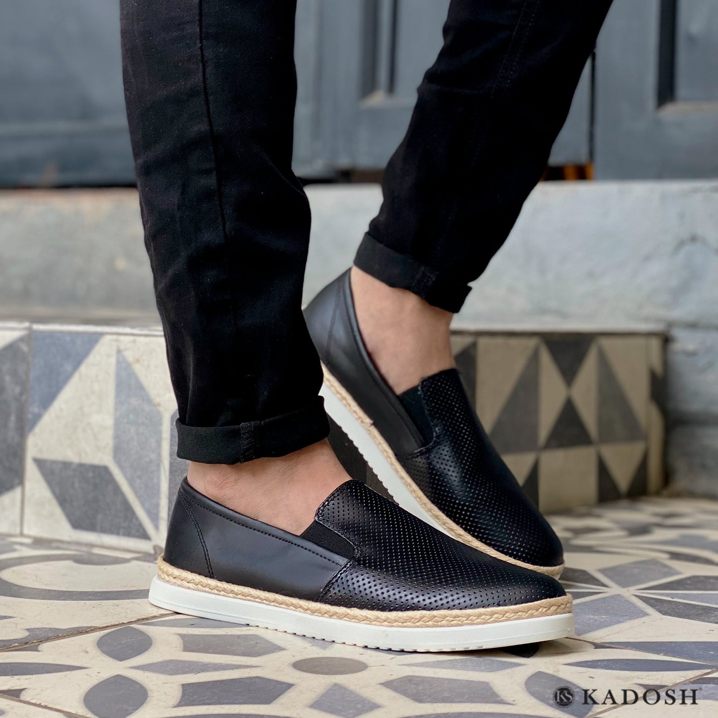 TENIS ESPADRILLA CUERO NEGRO - ENVÍO GRATIS