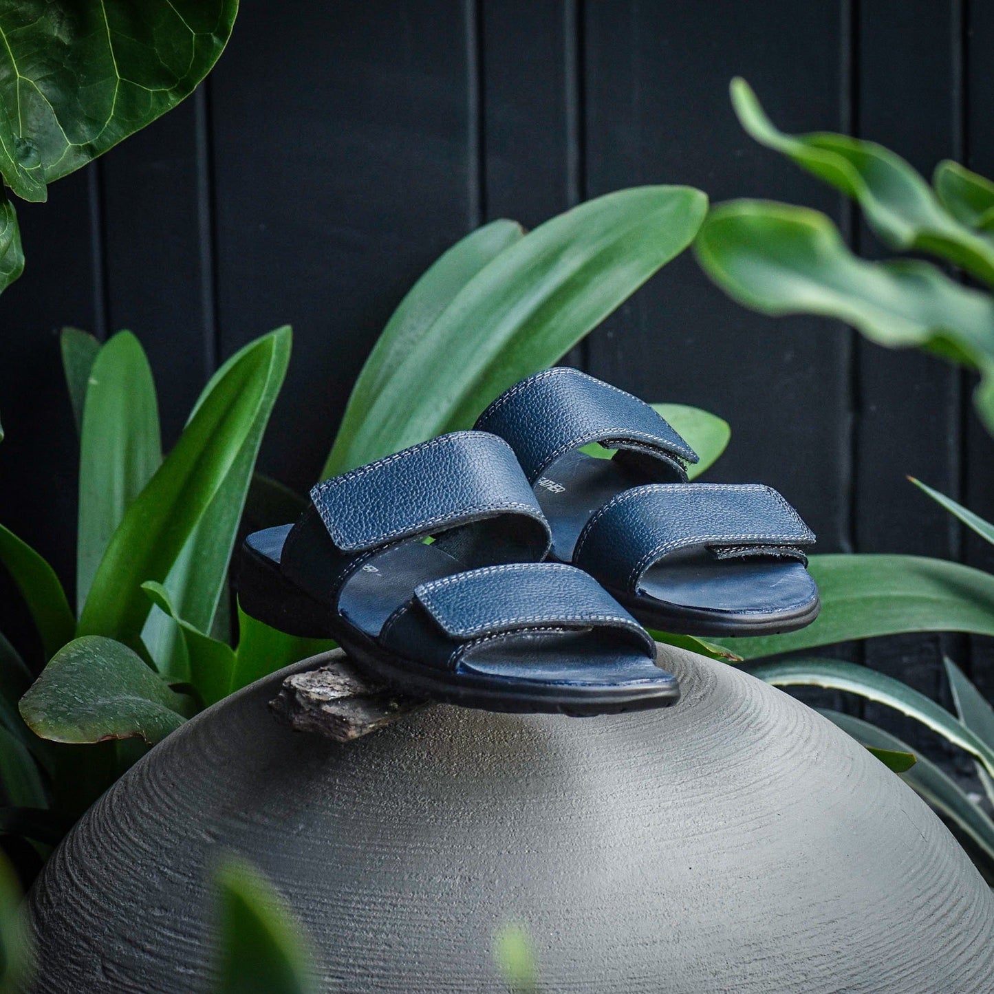 Últimas tallas-SANDALIAS CUERO MONARC AZUL - ENVÍO GRATIS