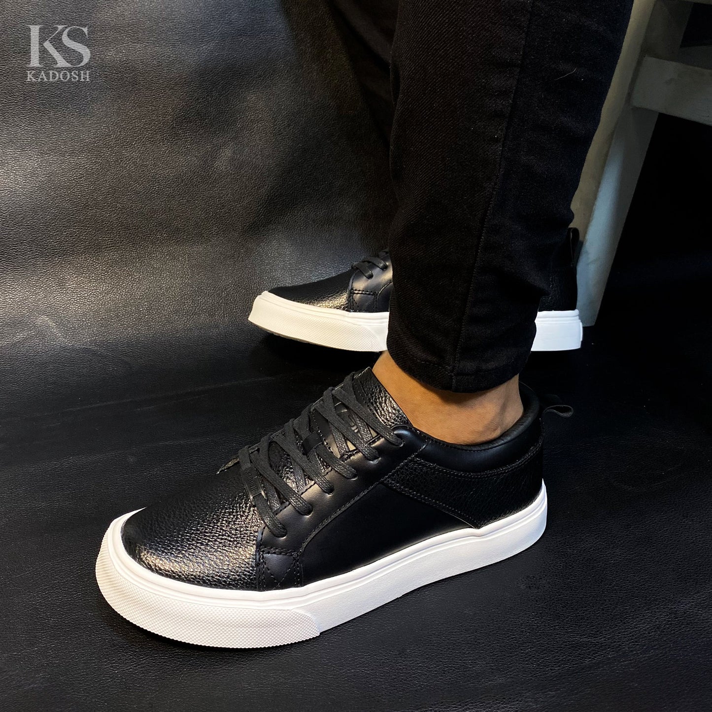TENIS CUERO NEGRO TORONTO - ENVÍO GRATIS