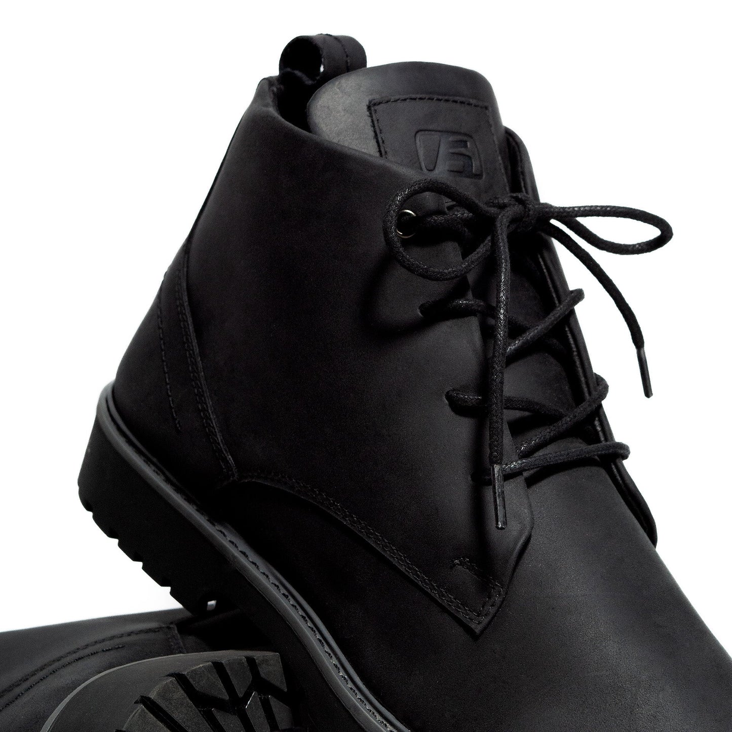 BOTINES NEGROS 100% CUERO - ENVIO GRATIS